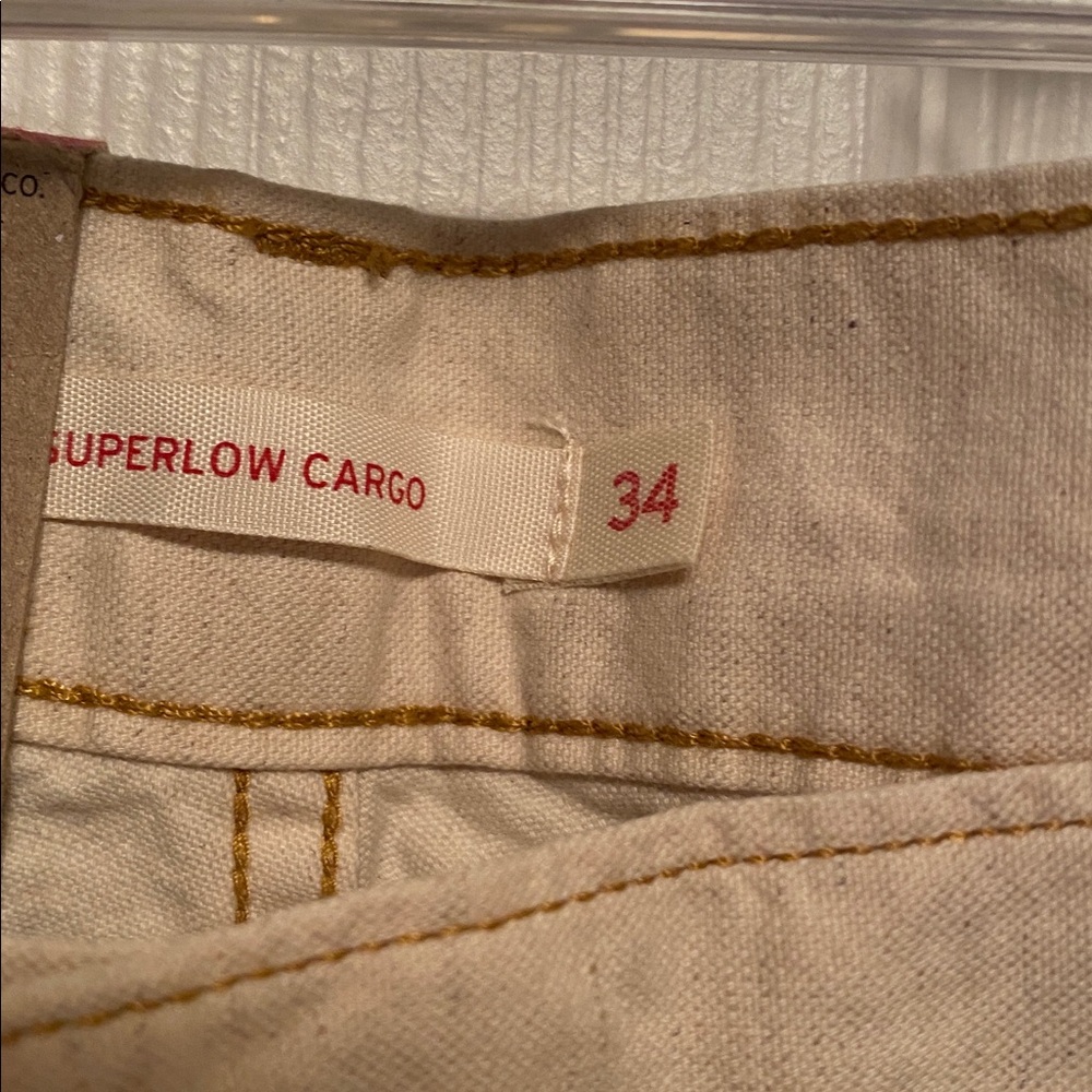 Levi's Women’s Superlow Loose Cargo Pants…size 34x32 - Picture 3 of 7